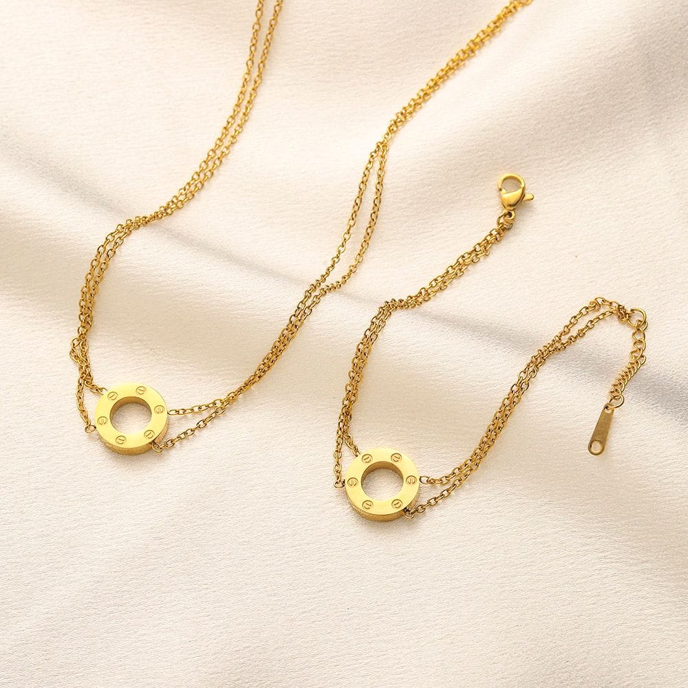 Love Screw Circle Jewellery Set – Necklace & Bracelet | طقم مجوهرات حلقة سكرو اللوف
