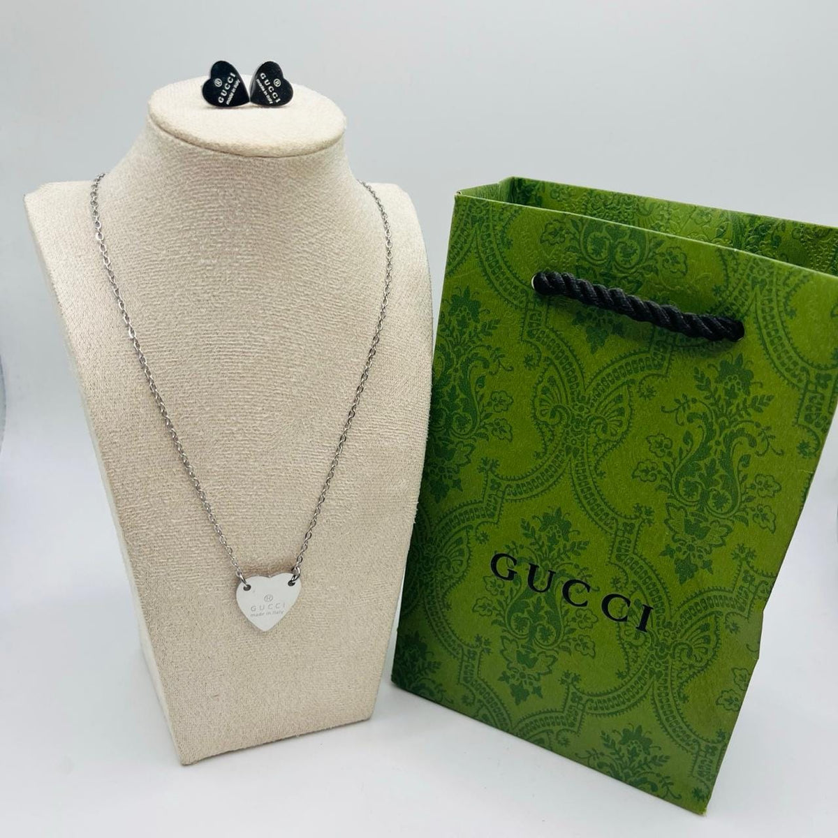 Heart Pendant Jewellery Set – Necklace & Earrings | طقم مجوهرات قلادة القلب
