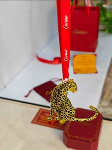 Luxury Leopard Car Hanging Ornament – Premium Vehicle Decor